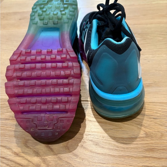 Nike Women's Black and Pink Air Max Shoes - Picture 3 of 5